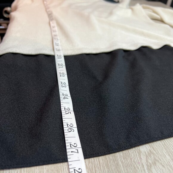 Calvin Klein Sweater Top Womens L Fits Like M Black White Color Block Crew Neck - Picture 10 of 11